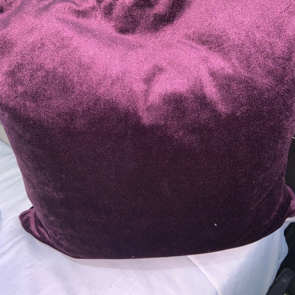 Decorating Pillows - Picture 3 of 3